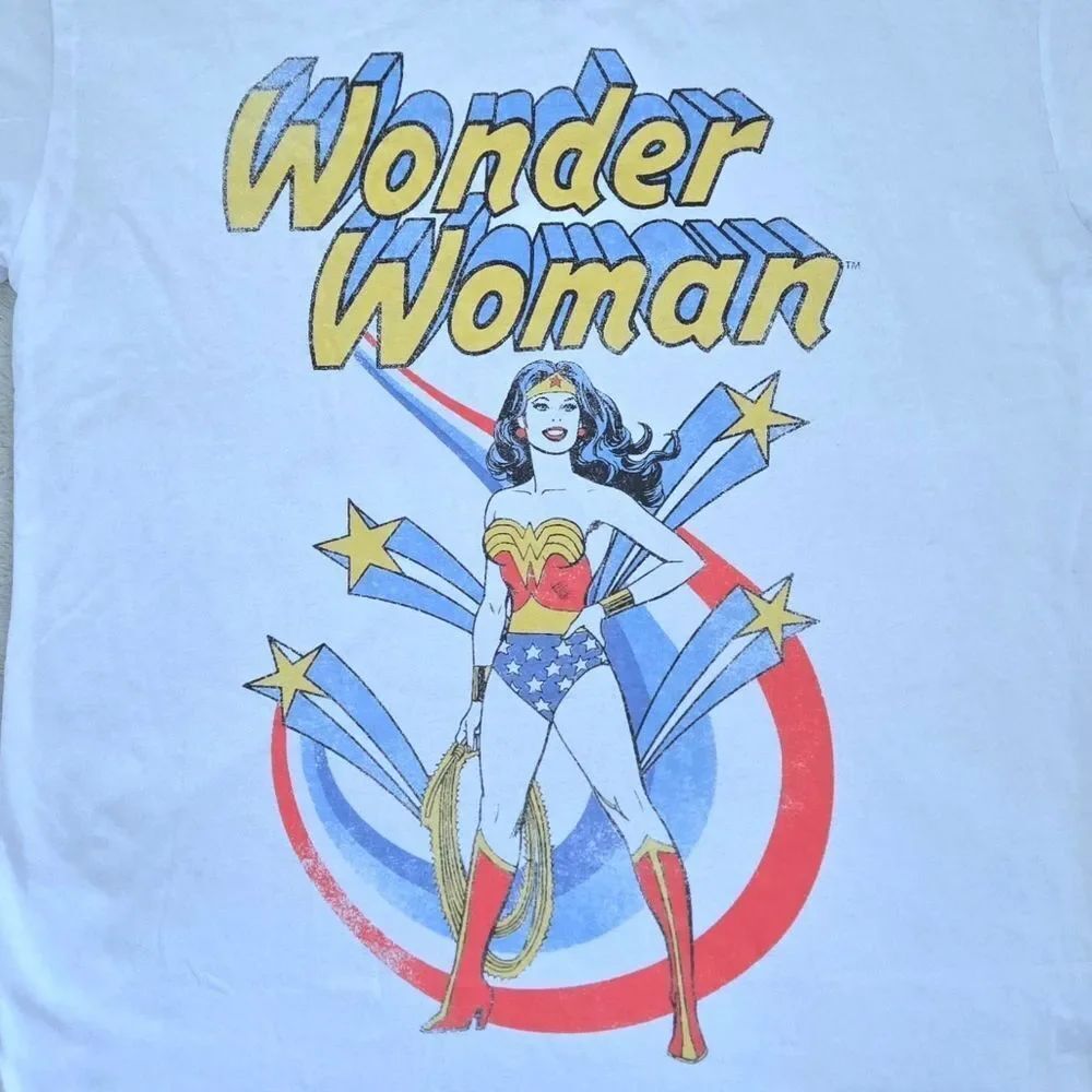 Freeze🥶 Wonder Woman💪♀️ Graphic Tee👕 - NWOT - Picture 8 of 11